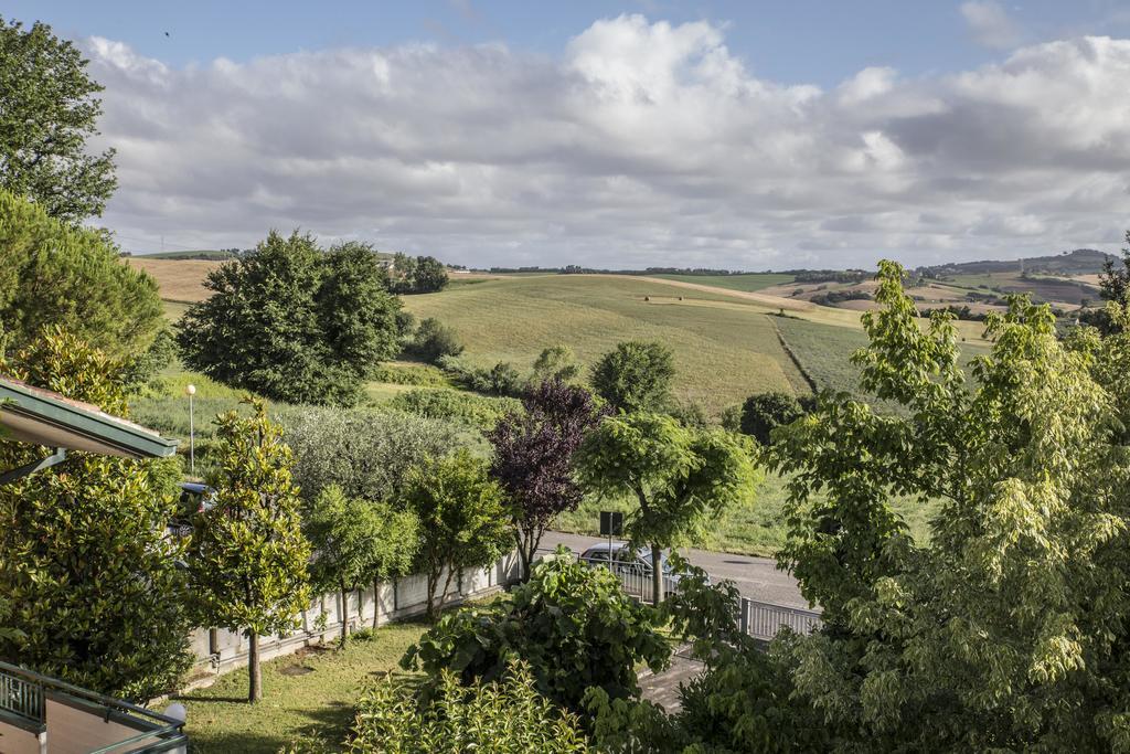 Bed and Breakfast Bianco Nuvola Montecchio  Exterior foto